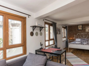 Апартаменты In the heart of Istanbul - Galata Tower view