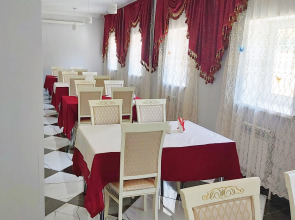 Отель Корона