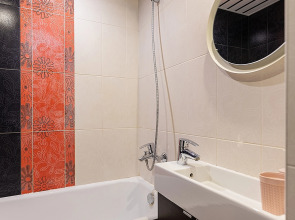 Тихие апартаменты  в центре города, ул.Горького 154. Сова-Дом