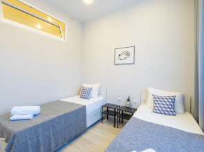 Апартаменты 2 Спальни и Маленькая Гостиная 10 минут от моря