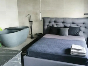 Studiya Loft Na Naberezhnoy Maksima Gorykogo Apartments