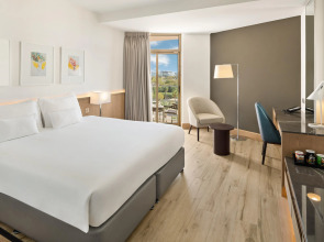 Курортный отель JA The Resort - JA Beach hotel