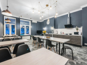 Хостелы Рус-Театральная