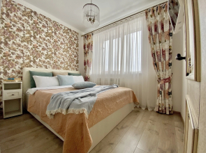 Kak Doma ryadom s Kurortnoj Zonoj Flat