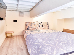 Апартаменты Студия на Зюзино с Кроватью и Диваном