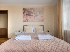 Квартира 1-к яркая у залива на Маркова 8/2 от RentAp, 4 сп.места