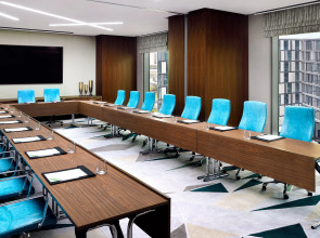 Holiday Inn Dubai al-Maktoum Airport, an IHG Hotel