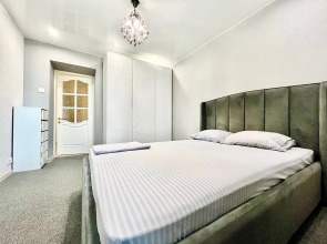 Апартаменты Трехкомнатные на Мира у ТРК Столица