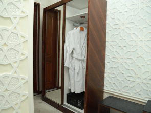 Отель Sandhill Hotel&Resto