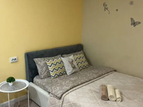 Na Ulitse Prosvescheniya 13/2 Apartments