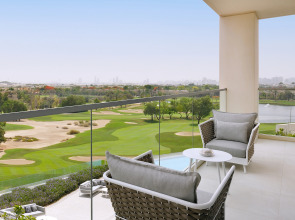 Отель Vida Emirates Hills