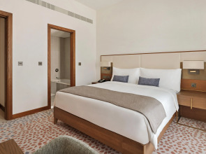 Staybridge Suites Dubai Al-Maktoum Airport, an IHG Hotel