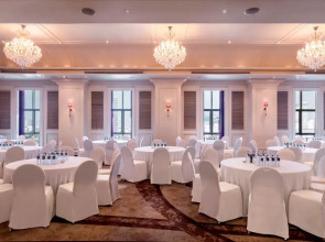 Отель Tower Club at lebua