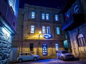 Premier Old Gates Hotel