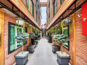 Отель Mit Tbilisi