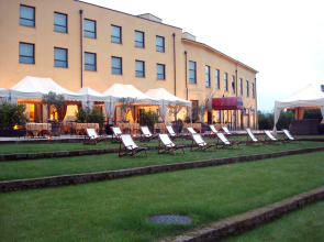 Barrage Hotel