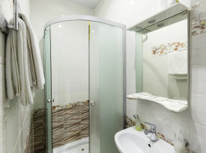 Автор Братиславская