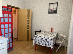 Квартира Cолнечная, уютная квартира 50кв.м рядом с метро