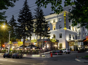 Отель Imperial Palace