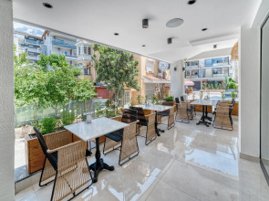 Отель Hildegard