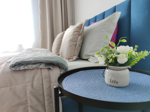 Квартира Современная Студия с большой кроватью и кондиционером