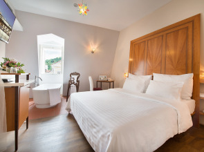 Отель Design Neruda