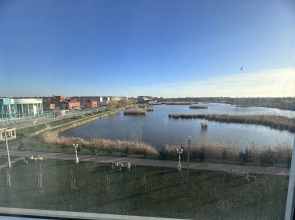 Квартира с видом на озеро