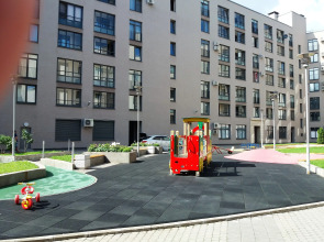 V Spb Na Kremenchugskaja 9k1 Apartments