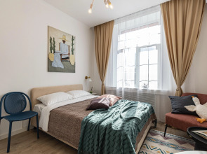 Апартаменты Девушка в шляпе