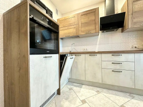 Квартира Двухкомнатная с балконом на Притомском