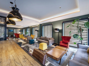 Отель Mercure Tbilisi Old Town