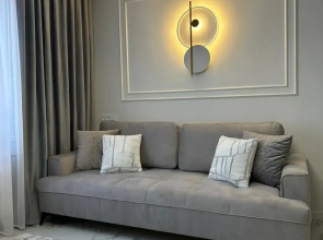 Sovremennaya Dizaynerskaya Flat