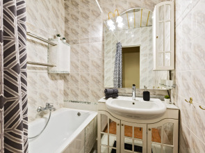 Great view on Kremlin 2 rooms apartment 23 floor