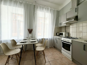 Квартира Уютная Квартира с большой кухней