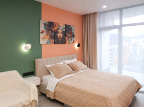 Studiya s Vidom na More i Gory Apartments