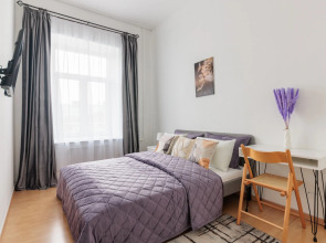 Апартаменты у Дворцовой площади DereMRents ДереМРентс