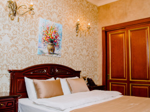 Royal Antique Boutique Hotel