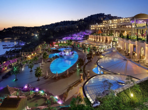 Sianji Well-Being Resort Hotel