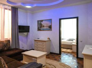 Отель Shine House