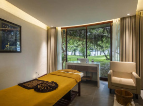 Hon Tam Resort (formerly MerPerle Hon Tam Resort)