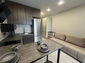 Квартира Дизайнерская Студия Люкс