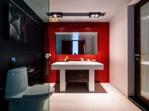 Отель Long Beach Garden Hotel & Pavilions