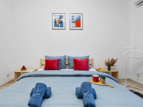 Great view 2-rooms Apartment 2 Min Walk to Raykin Plaza 2