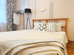 Квартира Четырехкомнатная Natali Apart на 8 Человек Около Патриарших Прудов в Центре Москвы