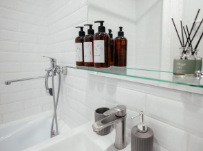 Квартира Стильная 1К Рядом с Зоопарком и Набережной 1-я Подлесная 1