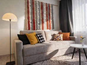 Atmosfernaya 2kh Komnatnaya Vyazannaya  Ryadom S Tts Planetoy Flat