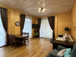 Апартаменты 102 в Family Alley