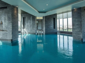 Отель Centro Westside by Rotana