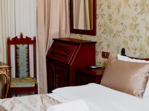 Royal Antique Boutique Hotel