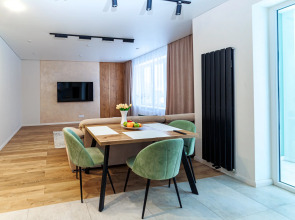 Апартаменты трехкомнатные с Дизайнерским ремонтом Олимпия Запад